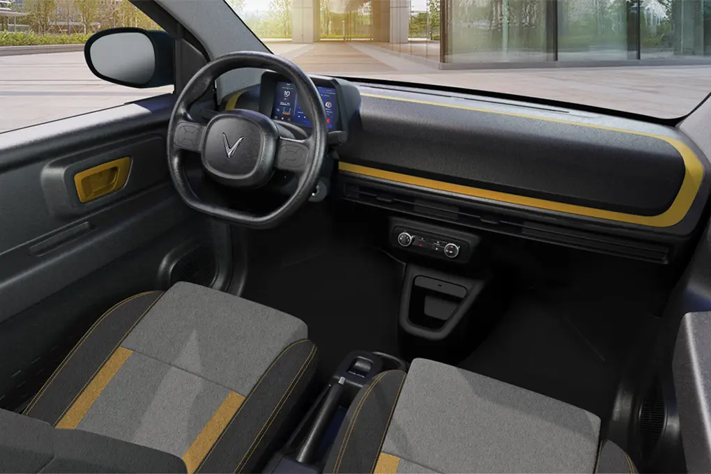 Màn hình trung tâm phía sau vô lăng