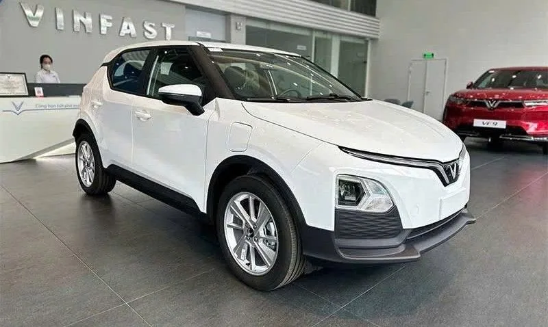 Tính năng hỗ trợ lái