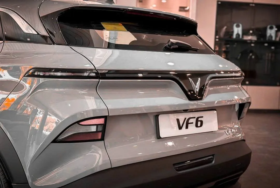 Đuôi xe ấn tượng